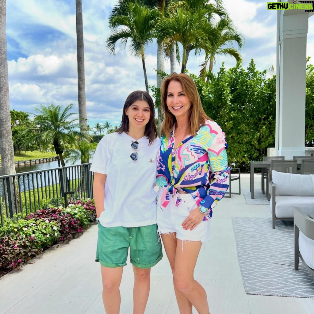 Jill Zarin Instagram - Loved all the ice at Jill’s place!