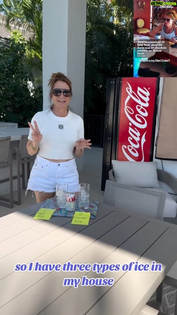 Jill Zarin Instagram - What is my FAVORITE at home ice? 🧊 watch to find out! You can’t beat good ice with a cold can of Diet Coke! Delicious! ❤️ #jillzarinhome #dietcoke #icechallenge #iceinflorida