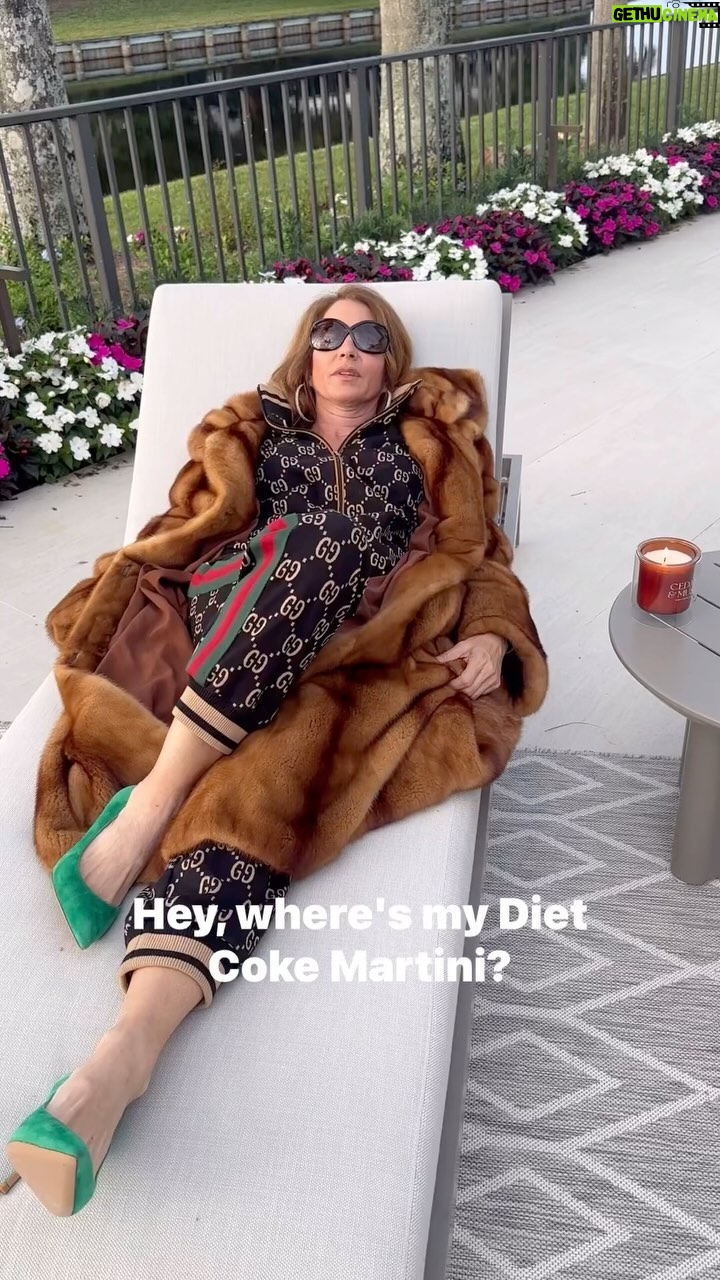 Jill Zarin Instagram - I know the #cleangirlaesthetic is out, but do #mobwives have to get their own Diet Coke? 🥤(faux fur) 🕯️ Let me tell you what every #mobwife needs… a candle for the vibe. Grab your Jill Zarin Glass Wall Candles at @tjmaxx #funnyreels #homedecor #homedesign #homedecorreels #style #stylereels #fashioninspo #fashiontrends