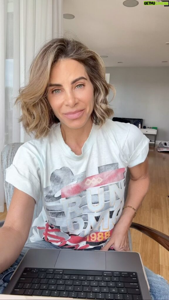 Jillian Michaels Instagram - So how do you stick to a workout routine? What’s the best way to remain consistent? Here’s where I think you should start. If you have any more questions for me, let me know in the comments ❤️ I love making these videos for you guys so don’t be shy and tell me what you want to talk about!