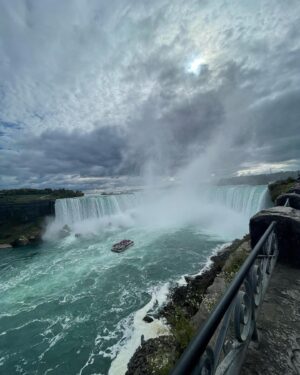João Luiz Pedrosa Instagram - eu acho que isso é uma das coisas mais lindas que eu já vi na minha vida 🇨🇦