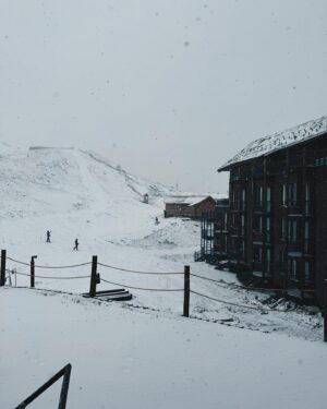 João Luiz Pedrosa Instagram - eu vi neve (achei gelado) 🏔️