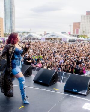 JoJo Instagram - 💎•Lovers & Friends•💎
The past couple weeks as I’ve been settling into Broadway life I was also putting together a special 30 minute set for Lovers & Friends 🥰
Was so excited about connecting with the audience and singing a couple mash-ups we had planned just for this set: Think About You into Carl Thomas’s “I Wish” and  Leave (Get Out) into Toni Braxton’s “He Wasn’t Man Enough”. But unfortunately- it didn’t get to be heard 😢 
Me and my crew were waiting at the stage over 30 minutes before our scheduled time and were all ready to hit at my scheduled 6:10 slot! The band was about to start playing when alluvasudden no one could hear anything in their in-ear monitors. For 15 minutes the sound team tried to figure out what the problem was with the monitor system but eventually had to quickly change out all of our monitor packs and just press play on the show. I was so frazzled and frustrated I forgot the words to my first song (which I neeeevvvvvver do) and then 4 songs into my set I hear my sound guy’s voice saying- we gotta go to the last song… the next act was scheduled to go on… so I’m like alrighty then! And we wrapped it tf up as best we could. 
Social media tends to be a highlight reel at best and a total fabrication at worst. Festivals are crazy and spontaneous as everyone knows. Just wanted to share a little bit of story behind the smiles, the styling and the shapewear, and the clips where I look and sound up to par with how I want to look and sound. Things happen that are totally out of our control. Just wanted to share: I was deflated cuz I was proud of what we had put together for Lovers&Friends and we didn’t get to execute. Anyways- thank you to the beeeeaaauutiful crowd who came out to rock with me @ the bling stage!!!! I had a good time at the end once I internally calmed down and was able to re-connect to the moment. I LOVE YALL 4ever. I hope you could feel that :)