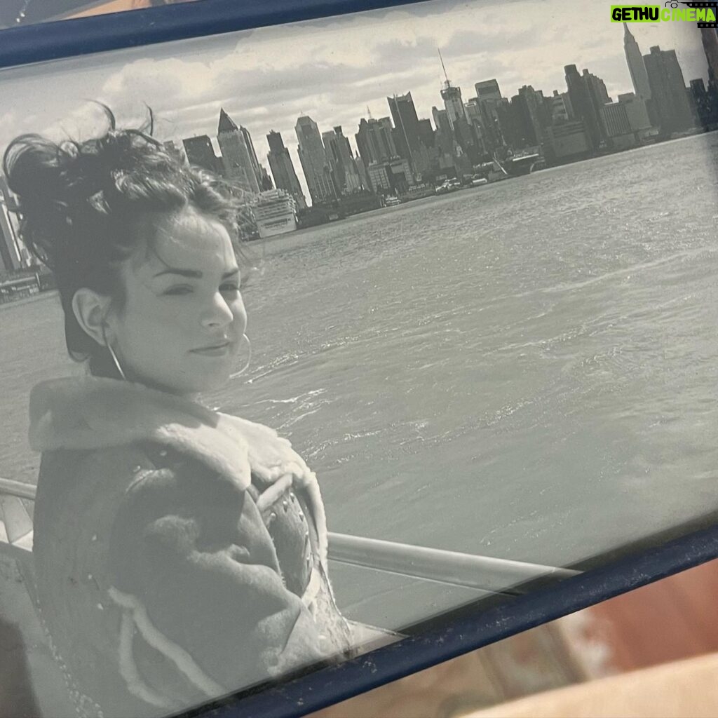 JoJo Instagram - At 12 years old I came to NYC to record my debut album… 20 years later I’m making my Broadway debut and the view from my apartment overlooks where it all began 🥰❤️‍🔥