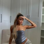 Joanna Chimonides Instagram - My dressing room is officially on its way to being complete 🫶🏻👗 make sure you follow my home page @livingwithjoanna for more house renovation updates 🏠 & thank you @ikeapaxhacks 🤝🥹