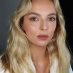 Jodie Comer Instagram - It’s been a great week talking about our firework of a film @freeguymovie. My skin always needs to be shown some care but especially now after being lucky to travel and having Villanelle knocking on my door (literally kicking it down)...She’s ready to go, so I have to be too. I've said this before but my @noblepanacea Radiant Resilience Moisturizer from their Brilliant Collection really is my go to product. It's been a staple in my routine, especially these last couple of weeks. It gives the best long lasting hydration and brightness whilst being held in the most convenient packaging for travelling. Your skin is left instantly nourished with no excess residue (which is a personal pet peeve of mine). Look after yourself while simultaneously looking after the planet! @elizabethsaltzman Hair: @jacobrozenberg Makeup: @hungvanngo prepping with @noblepanacea #NoblePanacea #TheBrilliantSkin