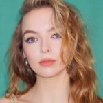 Jodie Comer Instagram – Glamour Glam 🍊🍇
@naokoscintu @patrickwilson