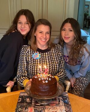 Jodie Sweetin Instagram - Well… this is 42! It was a weekend of family time, delicious food (including a homemade bday cake from mom!!), a date to @coffeeandplantsla with Zo and Bea, building a ridiculous amount of Legos (thanks @theceliabehar for supporting my habit) and also, spending some time writing, journaling, and creating what I want for the year ahead. ❤️