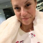 Jodie Sweetin Instagram - Thanks to all the fans at 90’s con Tampa! @thats4ent another great time was had by all! Also, I’m currently wrapped in the SOFTEST blanket I got while there… if you need me, I’ll be in my @minkycouture cloud **Last pic is a fan tattoo of How Rude! Haha! They got it done there!