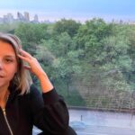Jodie Sweetin Instagram - Nice view ❤️❤️ Here in NYC to promote my @hallmarkmovie “The Jane Mysteries: Inheritance Lost”, that premiers this Friday May 12 at 9/8c In the meantime… I’m gonna take some deep breaths. Find some peace. I hope you do too ❤️ #thejanemysteries #hallmarkmoviesandmysteries #hallmarkmovie
