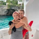 Jodie Sweetin Instagram - We had the best time at @beachesresorts with the whole family getting to relax, recharge and spend some quality time together while getting entertained the entire time! We went to go on a catamaran cruise with @islandroutes and went cave snorkeling AND cliff jumping!! One of my favorite parts was our privately prepared meal on our very own rooftop patio of our villa! They prepared us lobster tails, fresh on our rooms BBQ! It was a really cool experience. And delicious. 🤤 We can’t wait to go back! #BeachesNegril #GenerationEveryone #wonderthisway