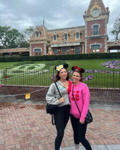 Jodie Sweetin Instagram - Well.. this was a BIG weekend!! It was Zoie’s 16th Birthday!! And when I asked her what she wanted to do to celebrate, she said she’d love to go to @disneyland for the weekend, just the two of us, like we used to do when she was little. And oh man… did we soak up every bit of @disneyparks magic! (A huge shoutout to our VIP Guide, Erin for the BEST day ❤️❤️) Also… @johnstamos set us up and we got to live out a lifelong dream and have dinner at the famous Club 33 to celebrate on Saturday night… THANKS UNCLE J!! But the best thing about this whole weekend was getting to spend time with Zoie, just having fun. As parents or anyone around teens knows, you spend most of the time feeling like all you do is nag, annoy, or argue with your teenager. This was a weekend to reconnect with Zoie and it was incredible. I’ll treasure this weekend forever and always. Huge thanks for all the magic @disneyland … you never disappoint! ❤️❤️❤️🏰💫