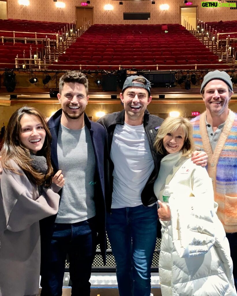 Jonathan Bennett Instagram - The Amell Fam has entered Camelot! What a special night to have the entire fam here to celebrate my Broadway debut in @spamalotbway while we also got to celebrate the release of one of my best friend’s @robbieamell & @stephenamell’s new movie Code 8 : Part 2 on @netflix. This was a moment in time we will never forget, we feel like the luckiest people alive. (And yes I saw you @italiaricci wiping proud mama tears during the show, but that’s what makes life so beautiful. And your makeup still looked flawless- just kidding you don’t even need make up cuz you’re so pretty) Love all these beautiful people so much. I feel so grateful.