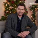 Jonathan Bennett Instagram - Meet Mike Herrelson - Christmas on Cherry Lane airs Dec 9th at 8pm on @hallmarkchannel