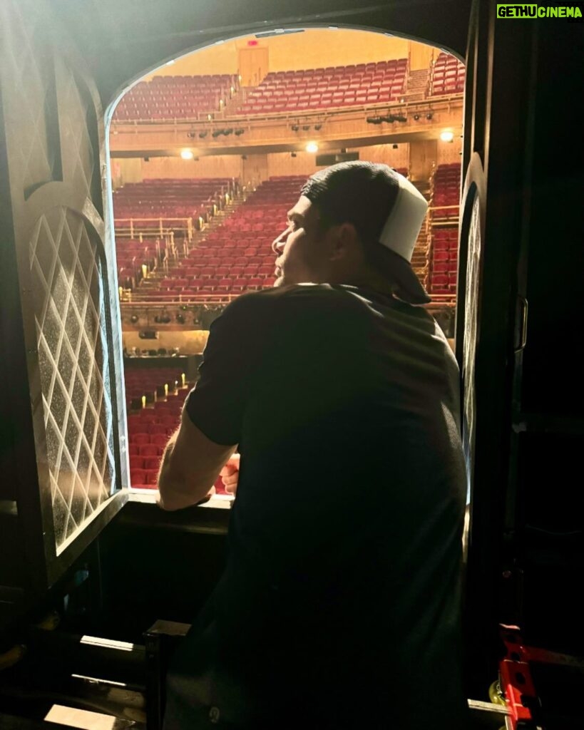 Jonathan Bennett Instagram - I remember the first time I opened these windows and popped my head out and said, “Hello! Who goes there?” That singular moment changed my life forever. And tonight I will do it for the last time. I’ll have more to post and things to say but for now, let’s bring it home and take one more trip to Camelot. @spamalotbway