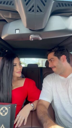 Jonathan Nemer Instagram - ATENÇÃO: Tomem muito cuidado antes de tomar uma decisão que pode mudar o futuro pra sempre 😂😂😂😂 Ta explicado pq tem tanta sogra que não gosta da nora hahahahahha

PRÓXIMOS SHOWS:
17/04 Vitória/ES ESGOTADO
18/04 Fortaleza/CE
20/04 Salvador/BA ESGOTADO
22/04 Recife/PE
23/04 São Luis/MA
24/04 Campinas/SP

30/04 Lisboa/PORTUGAL
01/05 Porto/PORTUGAL
05/05 Dublin/IRLANDA

14/05 Ipatinga/MG
15/05 Governador Valadares/MG
16/05 Uberlândia/MG
17/05 Betim/MG
18/05 Belo Horizonte/MG
20/05 Mauá/SP
21/05 Santos/SP
22/05 Barueri/SP

31/05 Montreal/CANADÁ
03/06 Toronto/CANADÁ
05/06 Vancouver/CANADÁ
09/06 Calgary/CANADÁ

12/06 Brasília/DF
13/06 Goiânia/GO
14/06 Jataí/GO
16/06 São José dos Campos/SP
17/06 São José do Rio Preto/SP
18/06 Araçatuba/SP
19/06 Rio de Janeiro/RJ
20/06 Natal/RN
24/06 Londrina/PR
25/06 Maringá/PR
26/06 Ponta Grossa/PR
27/06 Curitiba/PR
29/06 Joinville/SC
30/06 São José/SC

02/07 Porto Alegre/RS
03/07 Umuarama/PR
04/07 Cascavel/PR
05/07 Foz do Iguaçu/PR
10/07 Rondonópolis/MT
11/07 Cuiabá/MT
12/07 Porto Velho/RO
13/07 Manaus/AM
INGRESSOS: jonathannemer.com.br