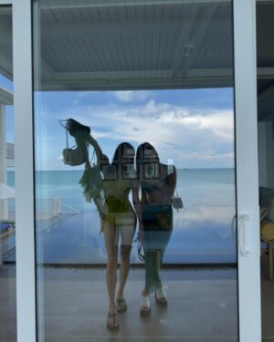 JooE Instagram - 여름 어서오고 👙🌊 

@daze_dayz @peaktime_official @premiervillagephuquocresort
#DAZEDAYZ #DAZEDAYZTRIP 🇻🇳
#premiervillagephuquocresort