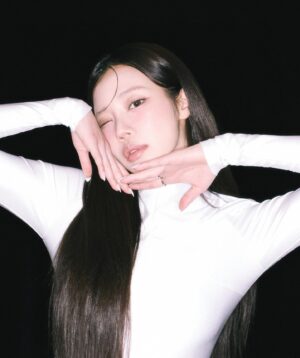 JooE Instagram - 🕊️🤍