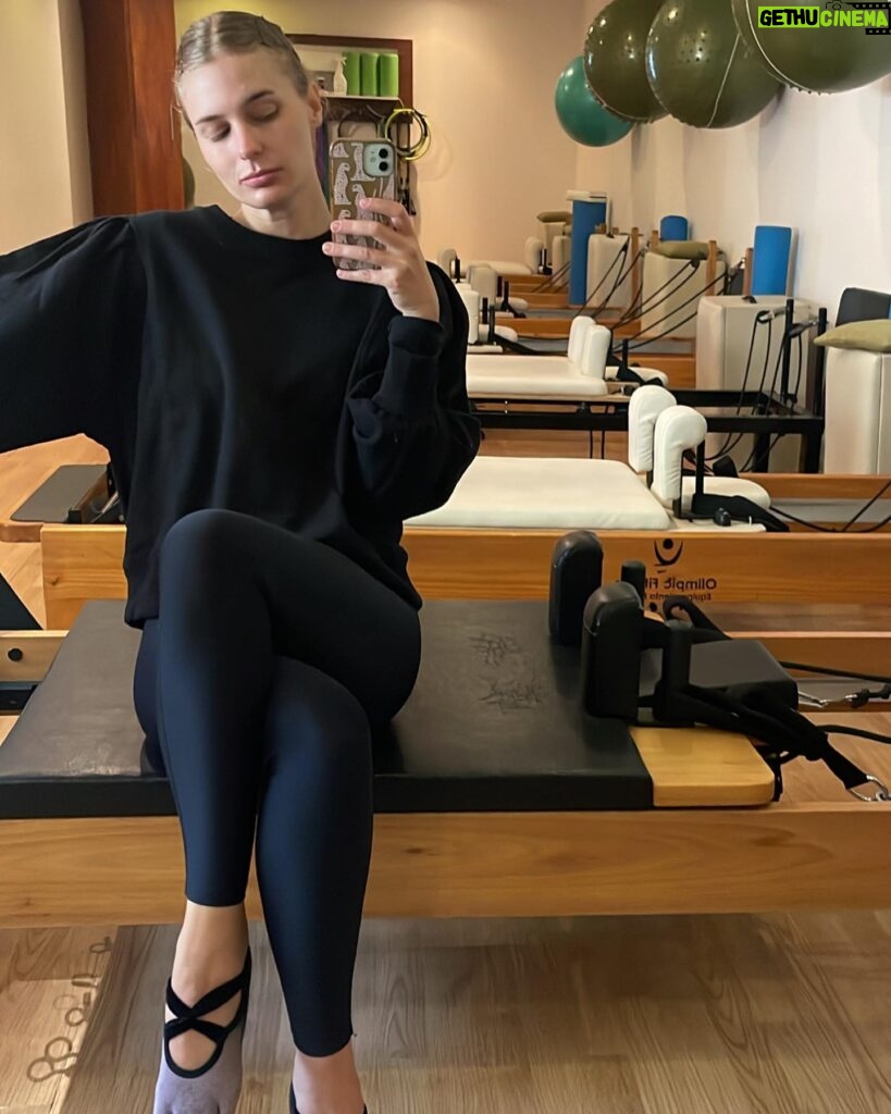 Josefina Montané Instagram - Spoiler en la N.10 🫢
