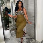 Joselyn Dumas Instagram - It’s my prayer that we all find the right circle of friends and the right partner…❤️🙏🏽 Happy New week!