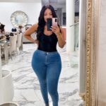 Joselyn Dumas Instagram - Just me, myself and I …🙃❤️