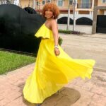 Joselyn Dumas Instagram - …Be the light in any space you take up. 🌻 Purse : @selinabeb MakeUp: @denni_makeover