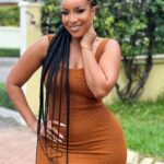 Joselyn Dumas Instagram - Sup ? 🤎 Braids @manuelsbeautty_gh Makeup @denni_makeover