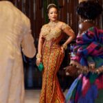Joselyn Dumas Instagram - Dear readers… your Queen is here! #BridgertonNetflix Dress @pistisgh Stylist @kelvincentgh Makeup @zamazondomakeupartistry_ Hair @redgingerforhair Crown @velmasaccessories Kente @goba_kente