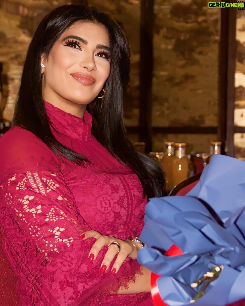 Jouman Kathem Instagram - شكرا للاستاذ جبار جودي نقيب الفنانين العراقيين على تكريمي في مهرجان miss Baghdad 2023 المعتمد بملكية فكرية من قبل وزارة الثقافة و نقابة الفنانين العراقيين شكرا لكل من ساهم في انجاح هذا المهرجان 🌺 ‏ . #جمان_كاظم #شهد #المتمرد #مسلسل_المتمرد #مسلسلات_رمضان #ام_بي_سي_العراق #شاهد #شهد_واصيل #العراق #تكريم .