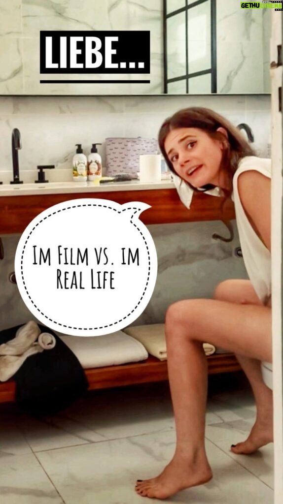 Joyce Ilg Instagram - LIEBE im Film vs. in Real Life 😂❤️ #liebe #couplegoals #filmvsreality #reallife #comedy