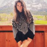 Joyce Ilg Instagram - I am a mountain, I am the sea, you can‘t take that away from me… #mountains #austria #lovinglife
