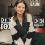 Joyce Ilg Instagram - Mein 1. minimalistisches Weihnachten. Ohne Geschenkekaufvorweihnachtsstress, ohne Baum/Deko/Adventskranz. Und der 1. Weihnachtstag war ne Pause allein zuhaus. Fühlt sich richtig gut an. Sonst ist es immer genau das Gegenteil gewesen bei mir 😂 Wie feiert ihr? Fröhliche, besinnliche Weihnachten euch allen 🎅🏼🤶🏽❤️🎄🔥 Heute steht bei mir wieder Oma auf dem Plan & dann Patricks Familie im Sauerland #merrychristmas
