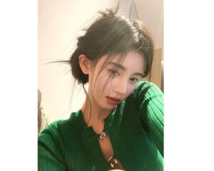 Ju Jingyi Thumbnail - 148K Likes - Most Liked Instagram Photos