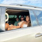 Juddy da Conceição Instagram - Visitar as vinhas do Vale do Bero foi sem duvidas uma das melhores experiências que já vivi este ano. Incrível ver que apesar de estar no deserto, não têm qualquer dificuldade com a rega por conta do rio do Bero que neste momento encontra-se completamente seco mas com muita reserva , sabe Deus onde . Enfim, saber que em Angola , Namibe existe um vinho 100% nosso com muita qualidade onde por ano se tira mais de 80 000 garrafas foi um wauuu. Vale a pena visitar e fazer uma prova de vinho no @valedobero