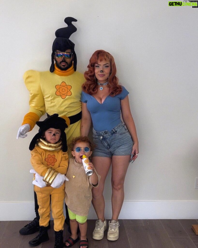 Jude Demorest Instagram - GOOF TROOP x The Colemans. #halloween2023