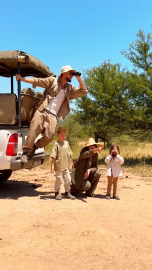 Julia Flabat Instagram - Bien arrivés en :

Afrique du Sud 🇿🇦🦒🦁
-
Qui avait trouvé la destination ?
-
#roadtrip
@tourlane