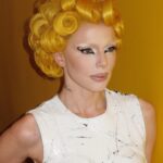 Julia Fox Instagram - The cheesiest girl u kno ;) hair & pics by @johnnovotny glam by @topkuhnt styled by @brianaandalore