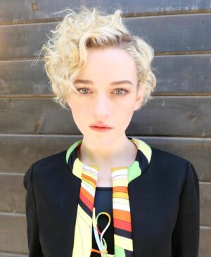 Julia Garner Instagram - 🍡🍭🪷🌈