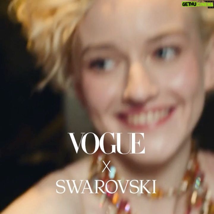 Julia Garner Instagram - The holidays are just better when you are covered in @SwarovskiCrystals! Thank you @voguemagazine and @Swarovski for another amazing project together. #IgniteYourDreams ❤️‍🔥 Stylist: @tabithasimmons Makeup: @hungvanngo Hair: @bobbyeliot @giovannaengelbert