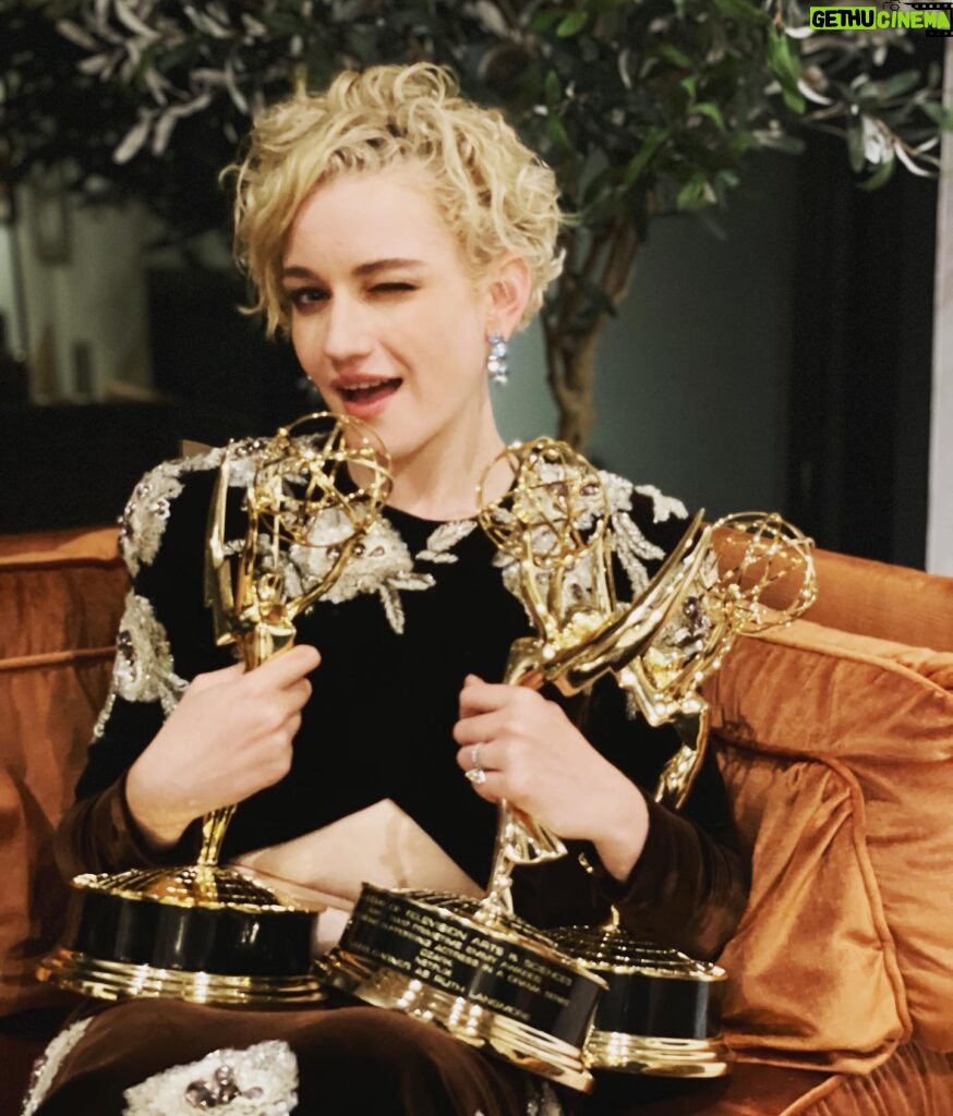 Julia Garner Instagram - Wow what a night. Again thank you from the bottom of my heart. I LOVE YOU ALL ❤️‍🔥❤️‍🔥❤️‍🔥 #emmys