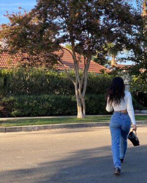 Julia Kelly Instagram - blue jean baby