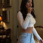 Julia Kelly Instagram - new favorite jeans @same ♥︎