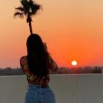 Julia Kelly Instagram - never too much 🍊