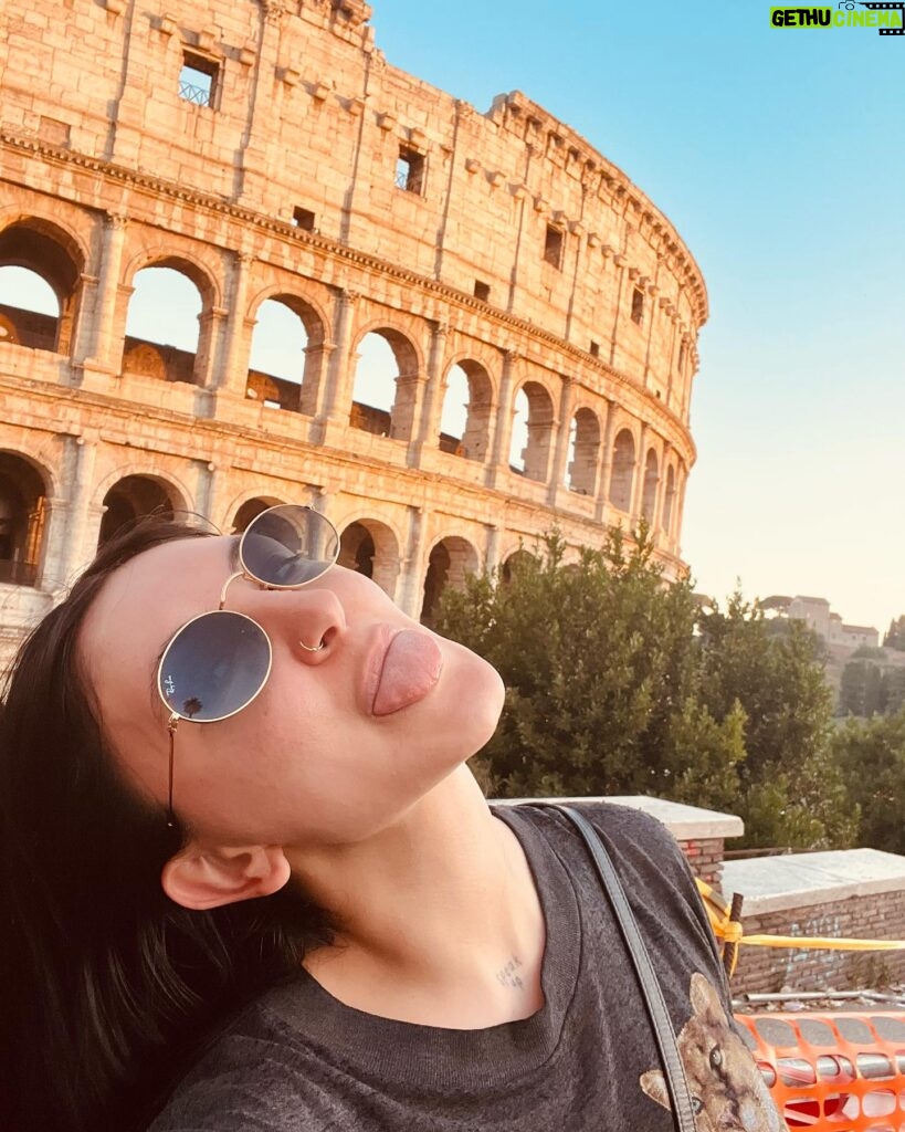 Julia Michaels Instagram - Ciao Roma 🤌🏼❤️