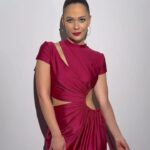 Julia Sanina Instagram - 9 ефірів «Україна неймовірних людей» - 9 фантастичних образів від моїх неперевершених @slavachaika та @vi_datsiuk ❤️ Обирайте фаворита:
