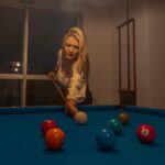 Julia Simoura Instagram - 🎱
