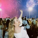 Julia Simoura Instagram - this night is sparkling ✨ HELLO 2024🤍