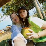 Julia Simoura Instagram - 🥥
