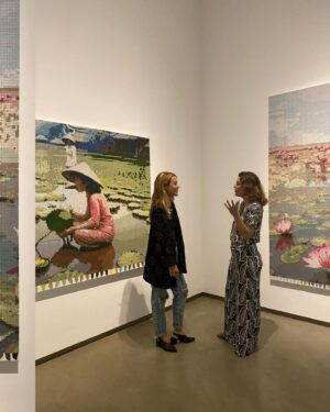 Juliana Didone Instagram - Memórias e correntezas. 

O título da exposição já foi um tiro, e as obras da @jeaneterra Ah! Muita, muita beleza. 🤍

Pra ver @galeria_anitaschwartz