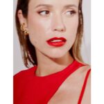 Juliana Didone Instagram - Juliana Didone. Styling @marianabarreto Fotos @priscillahaefeli Make @yago_maia_ Veste @haight_clothing joias @mundolilac